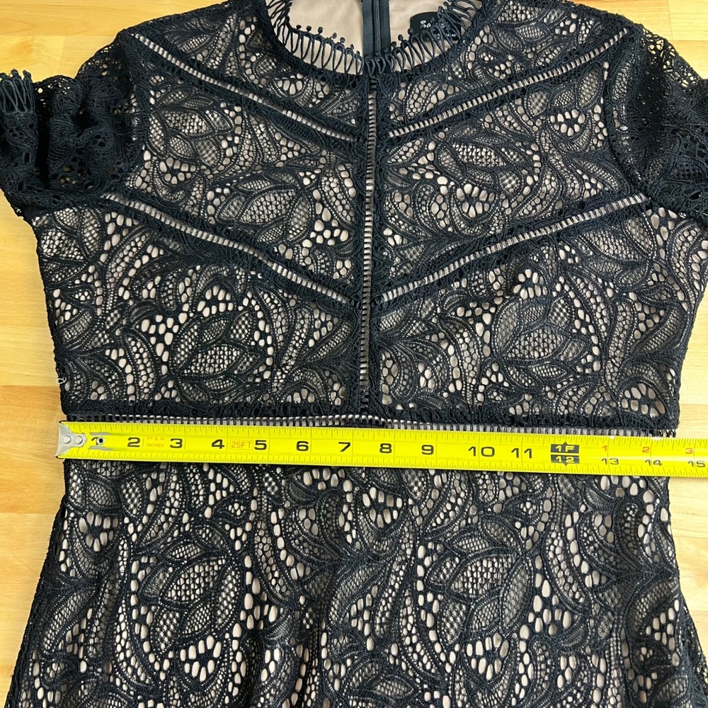 Bardot Black Lace Mock Neck Knee Length Dress Sheath Theodora‎ Size 8 / Medium - Picture 10 of 12